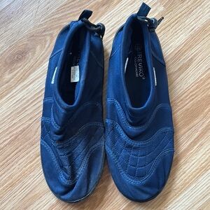 Navy Blue Slip-On Water Shoes - zine 11/12